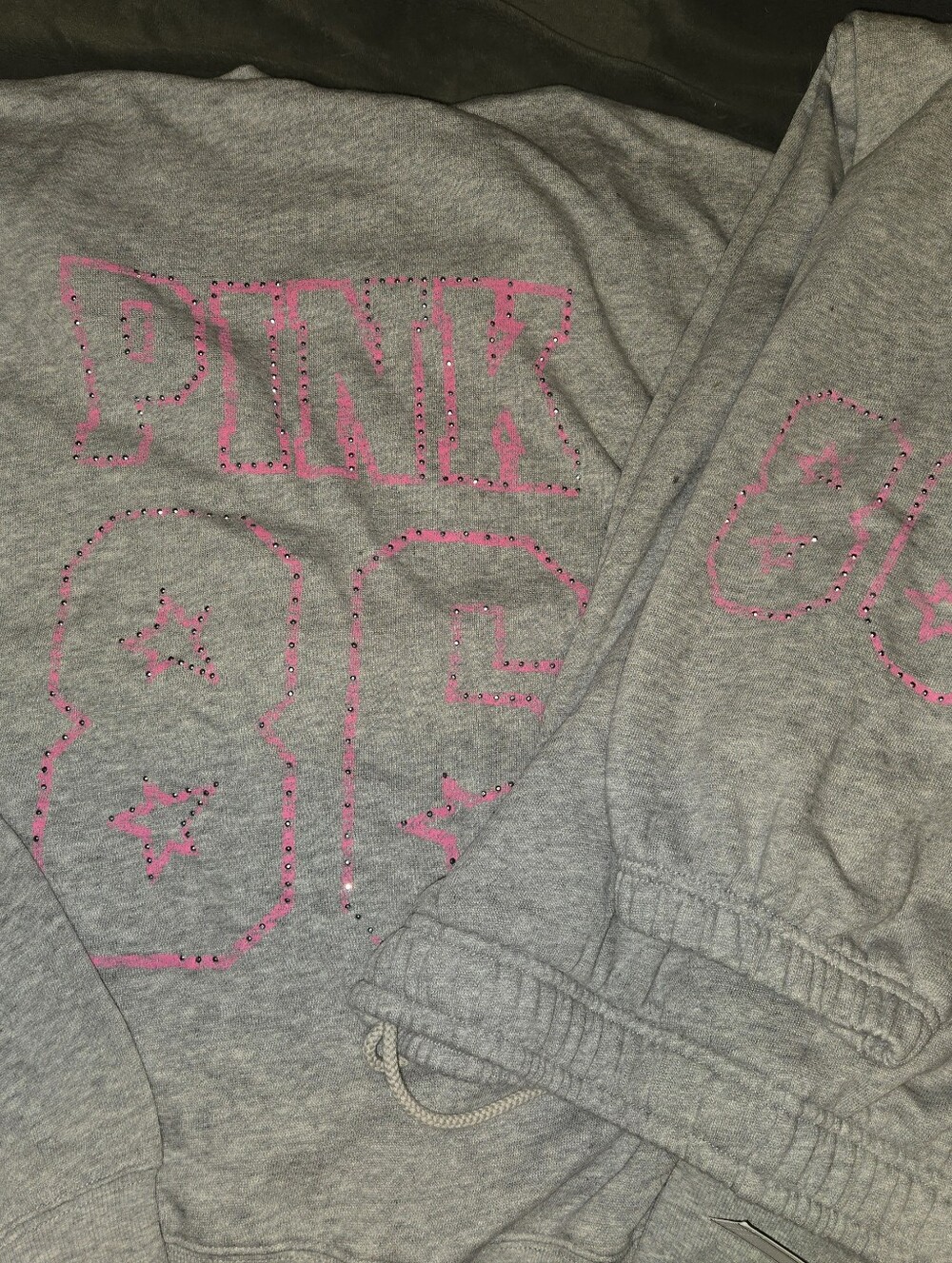 NWT L PINK Victoria's Secret Heather Gray  Sweatshirt with Pink Studded Logo1986